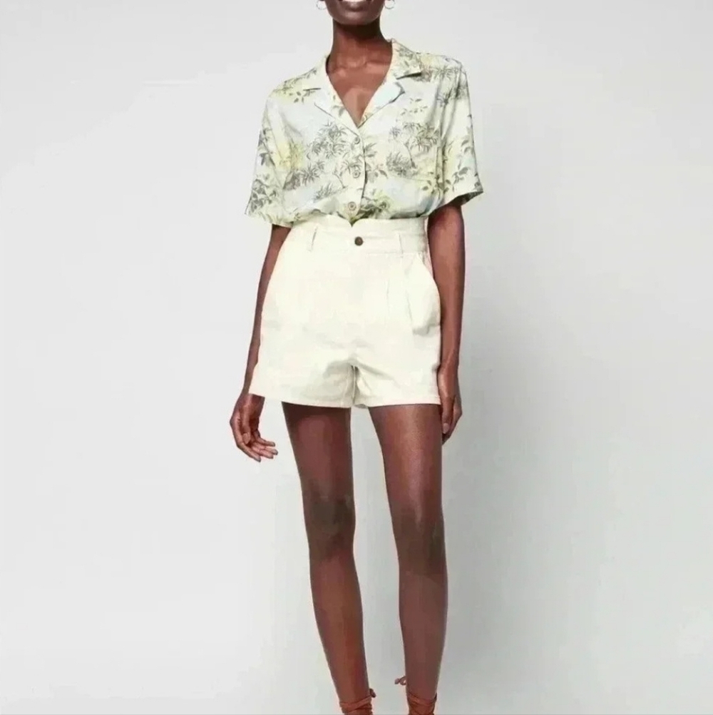 FAHERTY Rikki Off White Organic Cotton High Rise Pleated Paperbag Shorts Size L‎